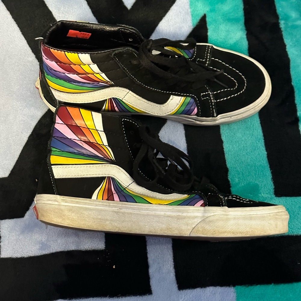 VANS Hi Top Rainbow sneakers sz 7.5 - Picture 2 of 8